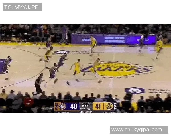 狄龙超远助攻阿伦上反篮湖人紧急喊停恶人空接瞬间