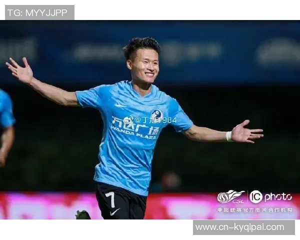 英格兰U19队新星崭露头角15岁小将道曼等四人入选名单